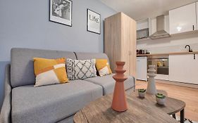 CV1G Charming studio at République - 2P